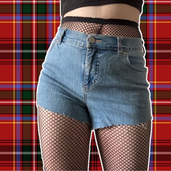 VINTAGE GRUNGE DENIM SHORTS - Picture 2 of 9